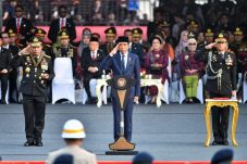 Dalam amanatnya, Presiden Jokowi mengucapkan selamat Hari Bhayangkara ke-78 dan berterima kasih kepada anggota Polri atas dedikasi mereka dalam menjaga stabilitas keamanan dan agenda pembangunan nasional, senin 1 juli 2024 (foto setneg.go.id)