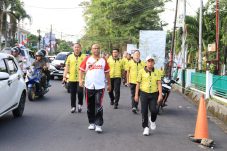 Dalam rangka jalan sehat Kejatim Sulut memperingati Hari Bhakti Adihyaksa Ke-64, (19/7/2024)