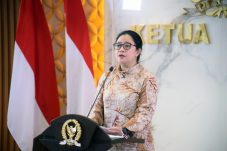 Ketua DPR RI Puan Maharani mengingatkan pentingnya kontinuitas dan stabilitas dalam mengelola sistem informatika pemerintah, Jumat 5 juli 2024 (foto dpr.go.id)