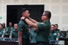 Kepala Disinfolahtad Brigjen TNI Nugroho Septijantono, S.I.P., Penataran Dinas Informasi dan Pengolahan Data Angkatan Darat (Disinfolahtad) di Ruang Rapat Anindyaguna Disinfolahtad, Jakarta, (24/7/2024)