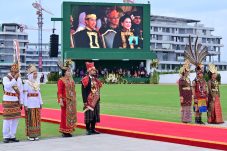 Eka seorang warga Balikpapan, menyampaikan "Semoga IKN tetap terus berlangsung, berkembang lebih maju, jadi ikon Indonesia yang bebas polusi dan lebih baik lagi," harapnya. (19/8/24)