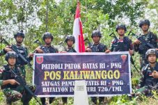 Satgas Pamtas Yonif 726/Tml terus melakukan patroli di sepanjang garis batas negara RI-PNG di sektor Kaliwanggo, Distrik Sota, Kabupaten Merauke, Provinsi Papua Selatan. (3/8/24)