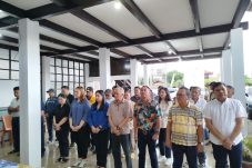 Acara pelantikan di Sekretariat Pemenangan YLM-DRK di Kelurahan Rinegetan, Jumat (27/09/2024)