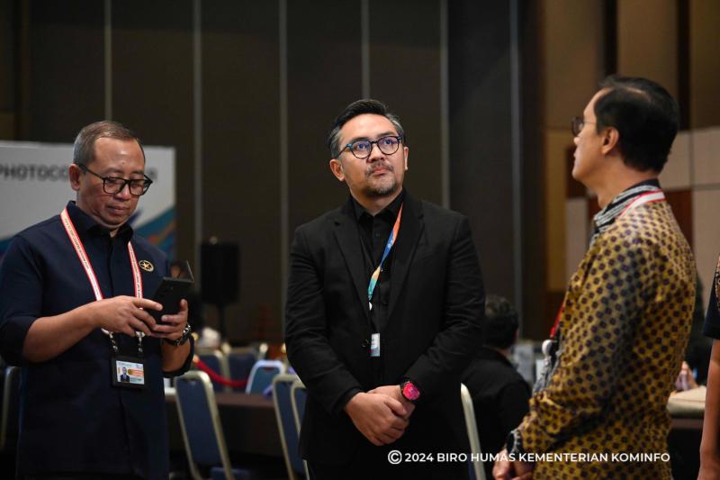 Prabu Revolusi saat meninjau Media Center di Pecatu Hall, Bali Nusa Dua Convention Center, Badung, pada Minggu (01/09/2024)